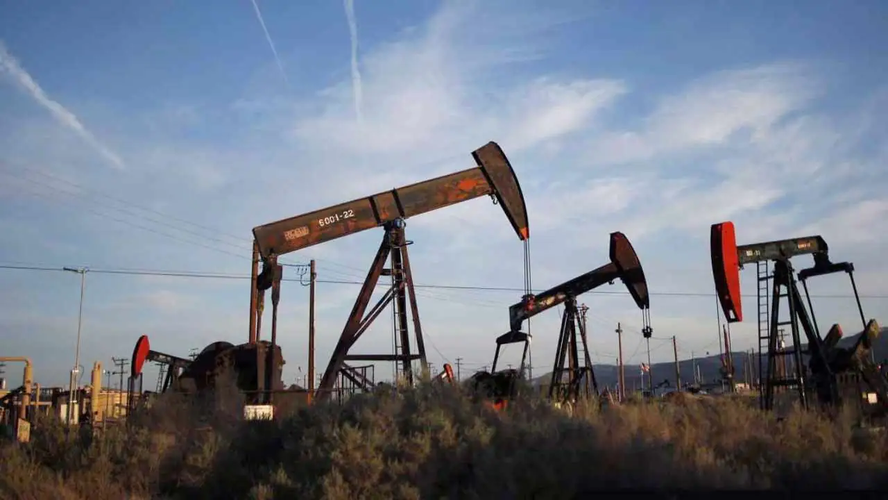 Oil rig